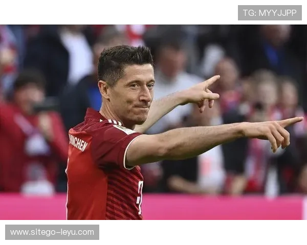 莱万多夫斯基：波兰锋霸再展射手本色